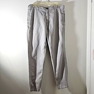 Zara man, linen blend pants. Light gray. Size 32. Made in Turkey.